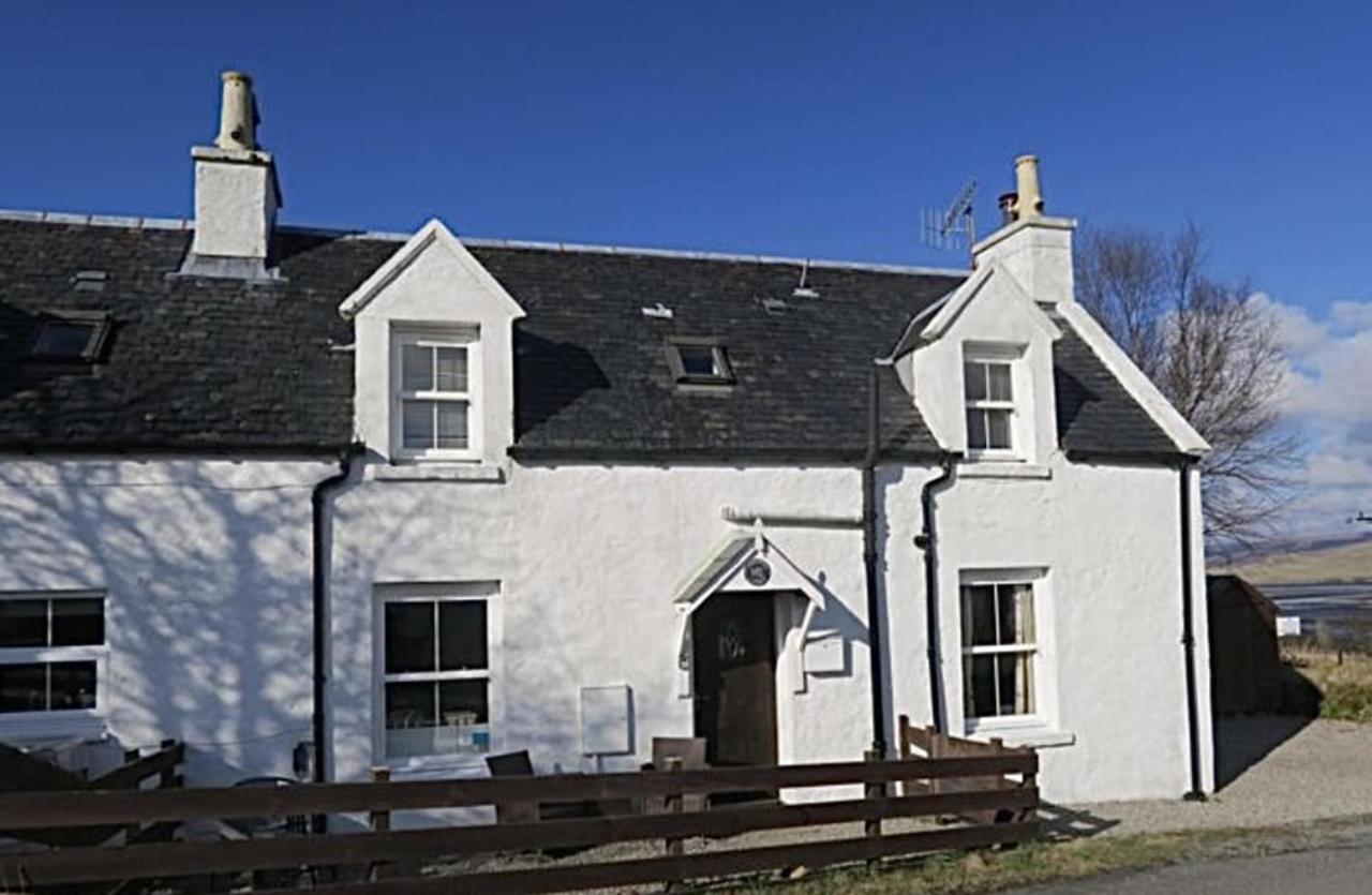1 Keepers Cottage Skeabost Bridge Isle Of Skye Экстерьер фото